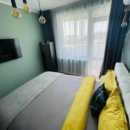 Center Luxury 瓦爾納