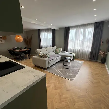 Center Luxury Apartman *